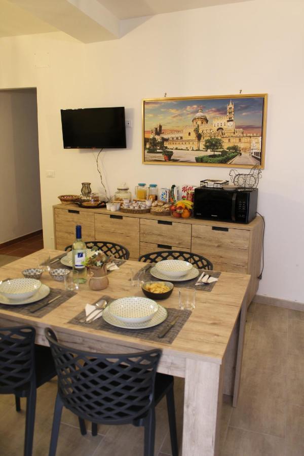 Zisa Home Ai Cantieri Culturali-Facile Posteggio In Strada No Ticket Palermo Eksteriør billede