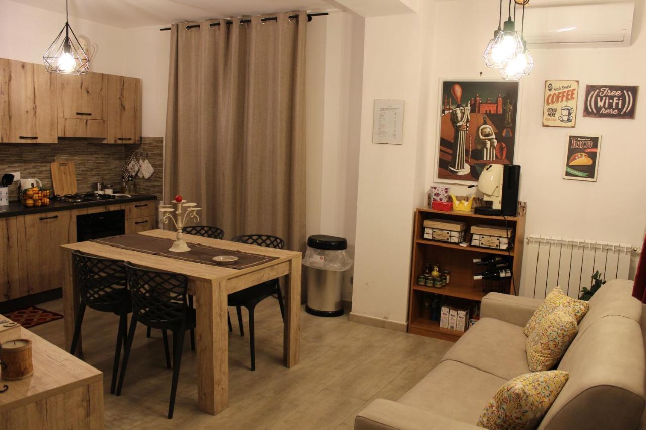 Zisa Home Ai Cantieri Culturali-Facile Posteggio In Strada No Ticket Palermo Eksteriør billede
